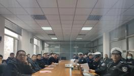 武安交警走進(jìn)新峰水泥廠開(kāi)展交通安全宣傳