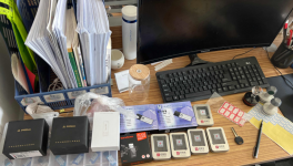 動手！800多人被抓！水泥廠內幕交易不斷！